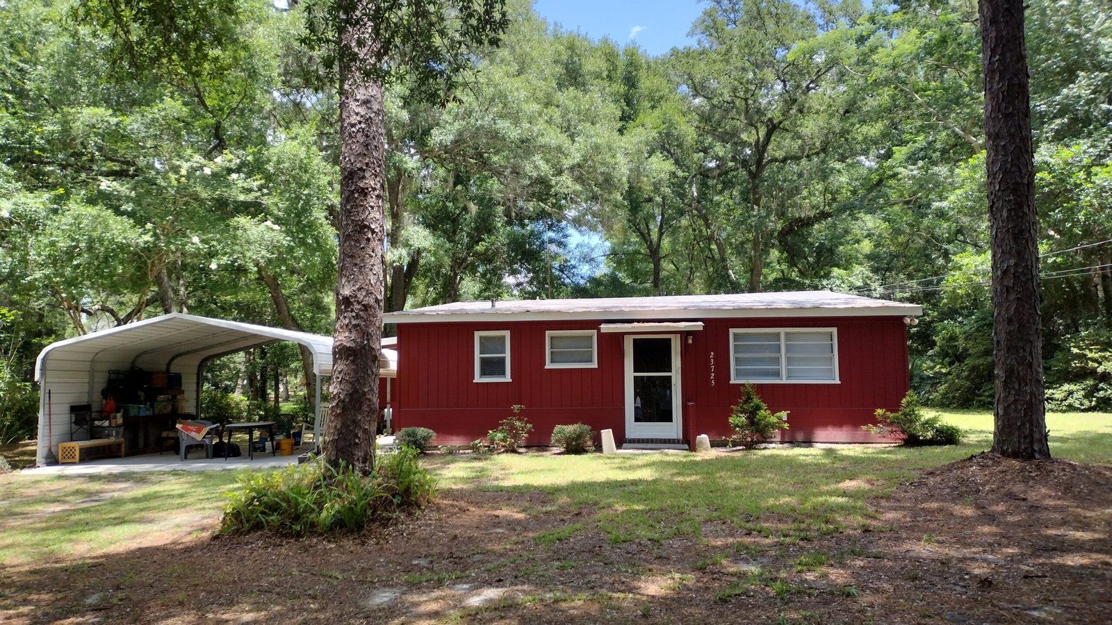 Read more about the article SOLD!! Salt Springs, Florida Cabin In Woods One Acre